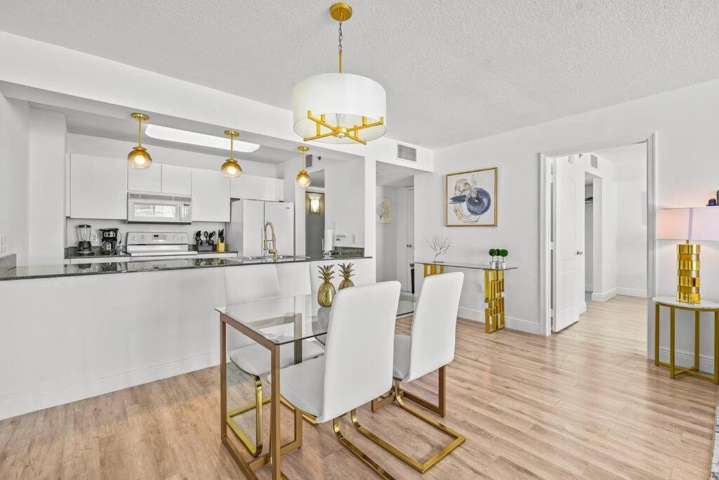 High Floor Unit Located In Brickell - Free Parking Apartment Miami Exterior photo