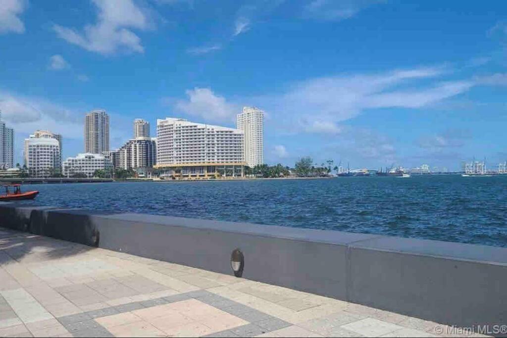 High Floor Unit Located In Brickell - Free Parking Apartment Miami Exterior photo