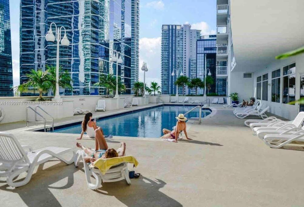 High Floor Unit Located In Brickell - Free Parking Apartment Miami Exterior photo