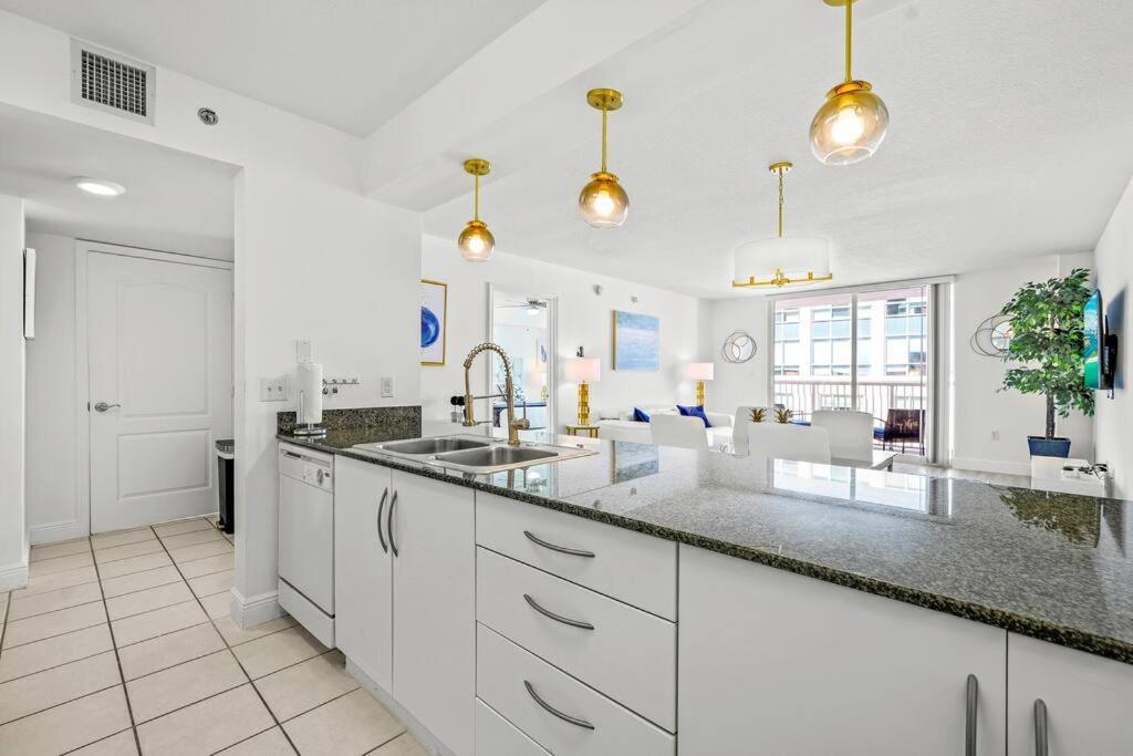 High Floor Unit Located In Brickell - Free Parking Apartment Miami Exterior photo
