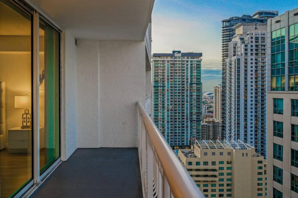 High Floor Unit Located In Brickell - Free Parking Apartment Miami Exterior photo